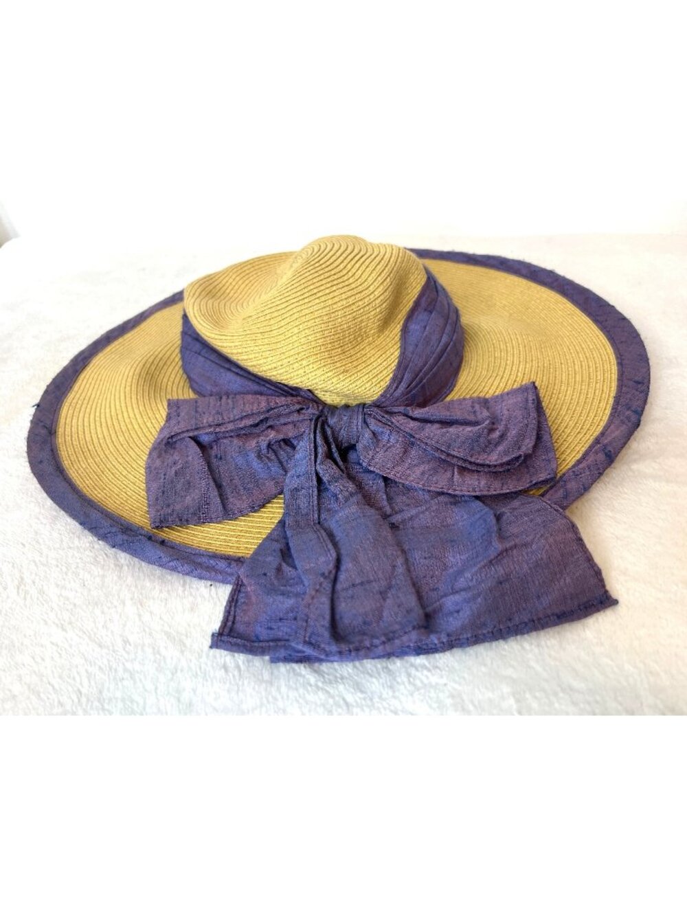 Uno Alla Volta Wide Brim Sun Hat Purple Bow Trim Made in USA NWOT